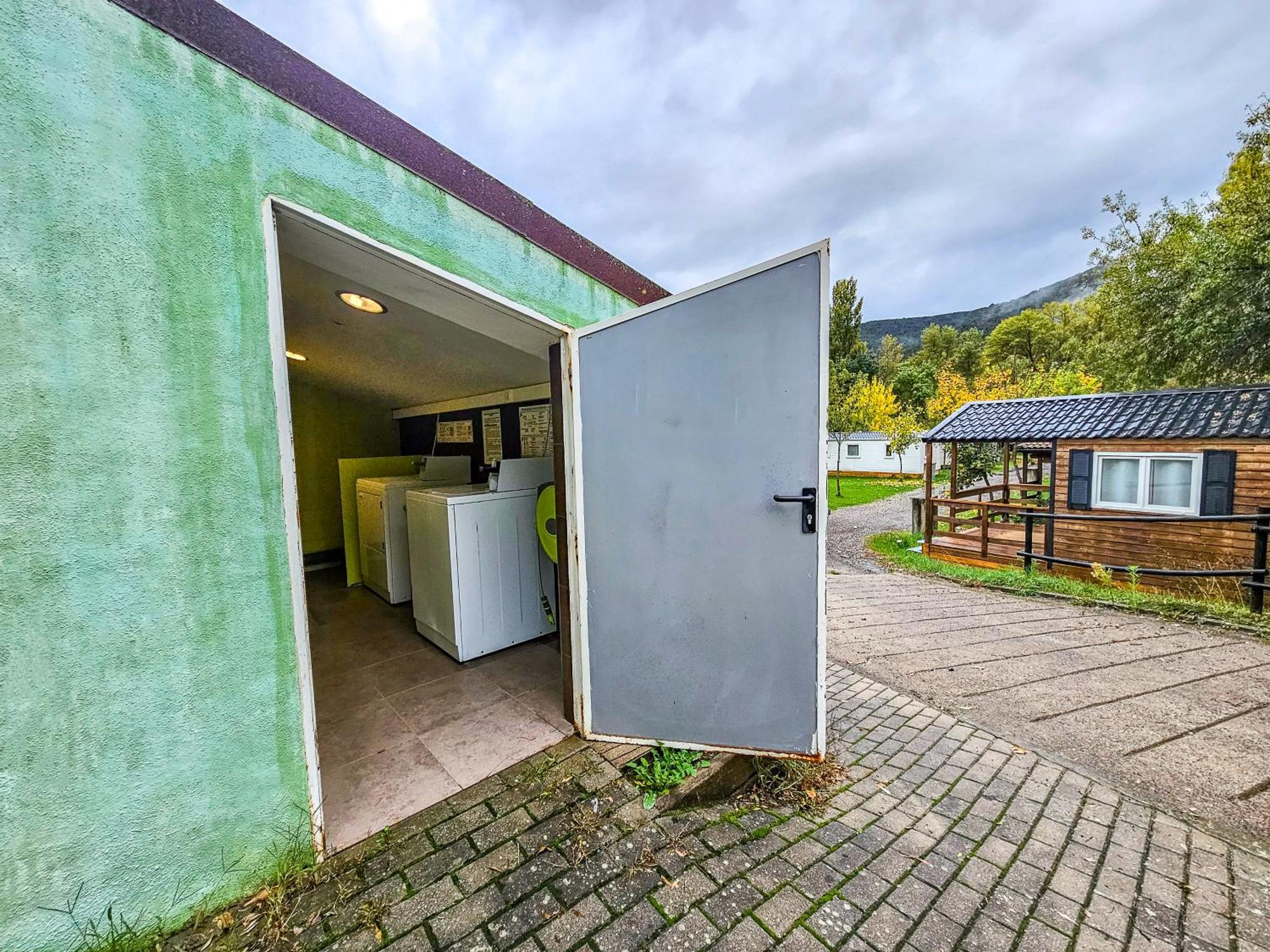 Bungalows Y Cabanas Solopuent Natur Castiello de Jaca Exterior photo