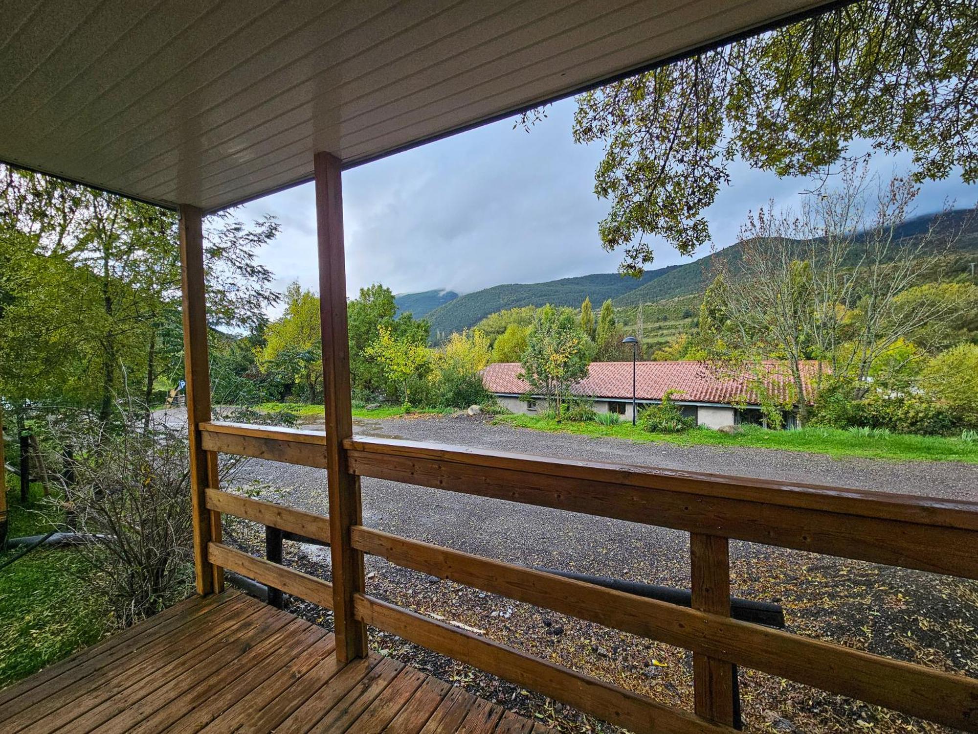 Bungalows Y Cabanas Solopuent Natur Castiello de Jaca Exterior photo